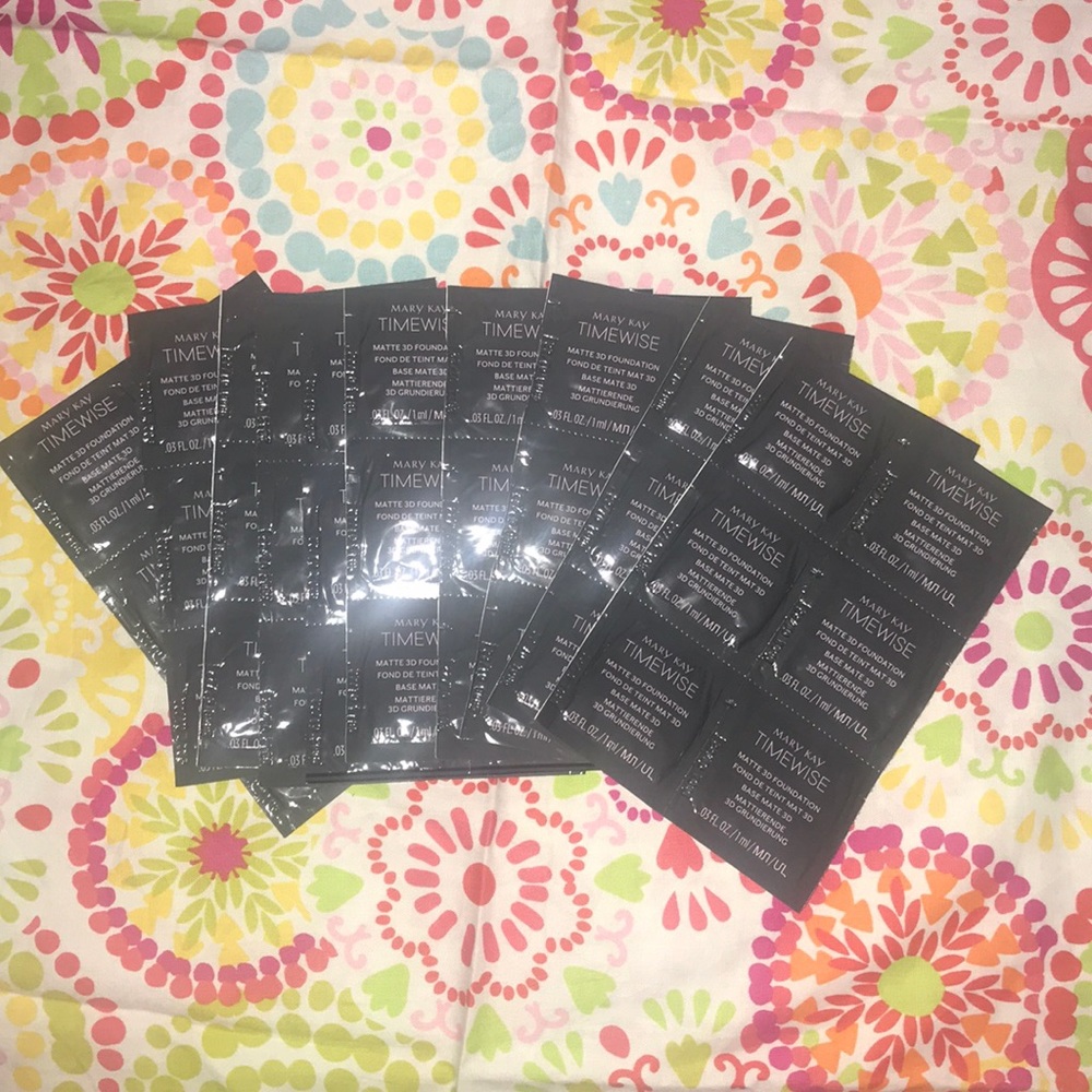 New MaryKay Timewise Matte 3D Samples